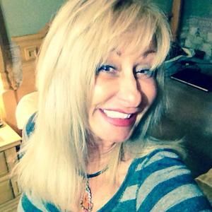 Meet your Posher, Brenda